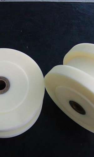 Revestimento de poliuretano em rodas industriais Revestimento de poliuretano em rodas industriais